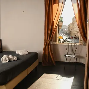 House Monti 1875 Affittacamere Roma